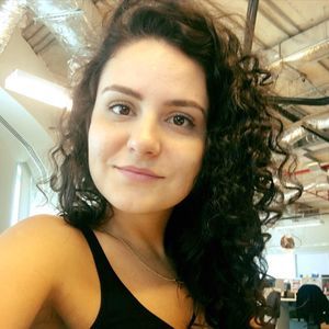 Meet your Posher, Raquel